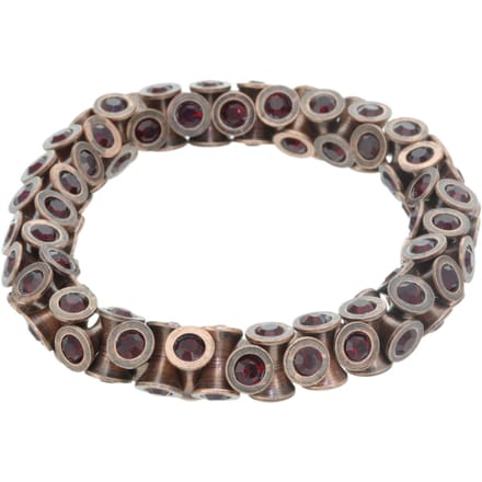 Behave - Armband - rosékleur elastisch met rode stenen - avondstijl
