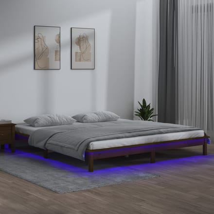 vidaXL - Bedframe - LED - massief - hout - honingbruin - 140x200 - cm