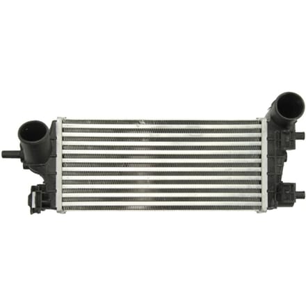 Intercooler NISSENS 96490