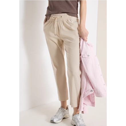 7/8 Mid Waist Slim Legs broek in casual fit