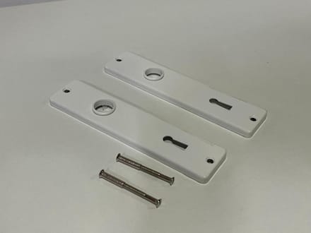 Langschild sleutelgat aluminium / wit 72mm