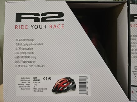 R2 fietshelm Cliff Pink - in mold technologie - Roze