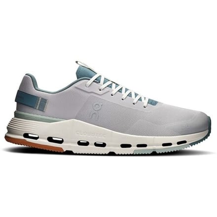 Lage Sneakers On Cloudnova Form 2
