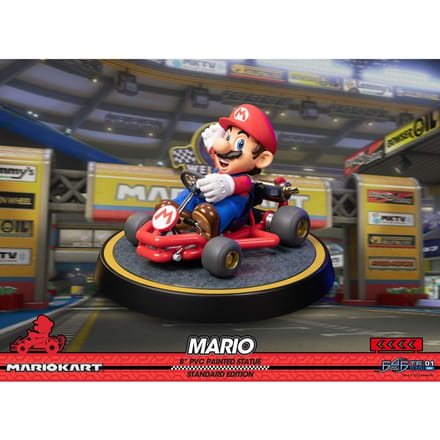 First 4 Figures - Mario Kart - Mario Standbeeld Editie Standaard 19cm