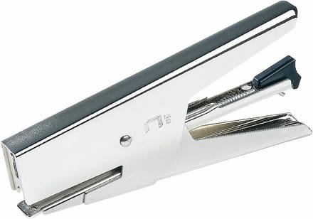 Compacte nietmachine voor 15 vellen, ergonomisch en efficiënt