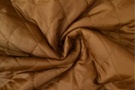 30 meter gewatteerde voeringstof - Donker camel - 150cm breed
