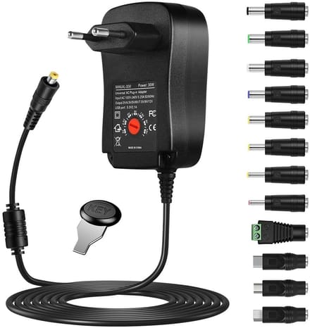 Cosensi - Dailygoods - Universele Voeding 30W AC naar DC Adapter met USB Poort
