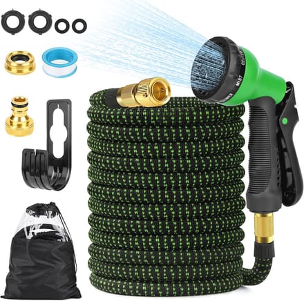 Tuinslang - Groen - 30 m - Uitbreidbare Tuinslang met Sproeikop en Accessoires - Voor Tuin en Camper