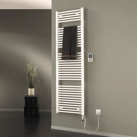 HSK Line design radiator 60 x 177,5 cm filled, connection r. bottom 800178-04-G4