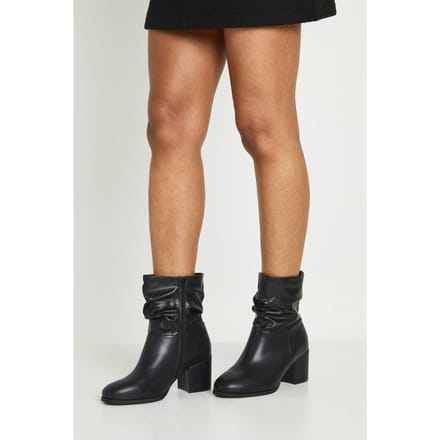 boohoo Dames Extra Brede Pasvorm Wijdere Kuit Gerimpelde Blokhak Enkellaarzen | Black | Maat: 4