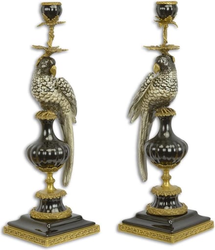 BRONZEN GEMONTEERDE PORSELEINEN PAPEGAAI KAARSENHOUDERS , SET VAN 2