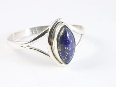 Fijne zilveren ring met lapis lazuli - maat 15.5