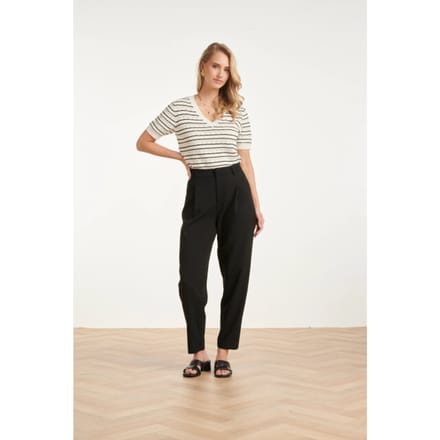 Smashed Lemon Gestreept gebreid t-shirt zwart & off-white met v-hals |