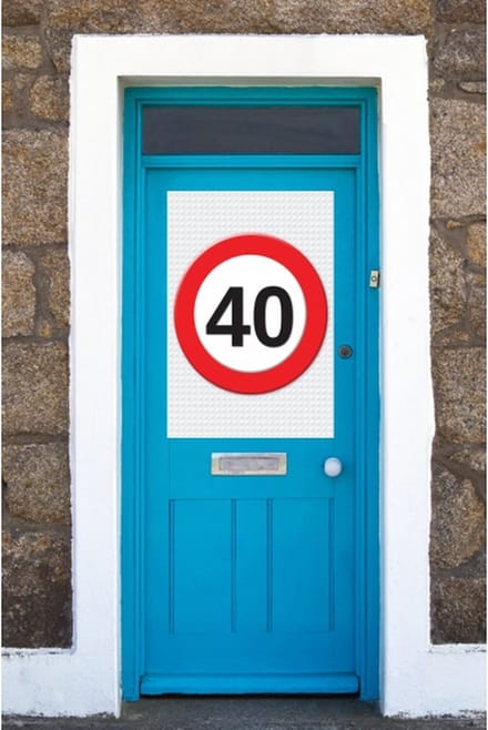 Bellatio Decorations Verjaardag deurposter - 2x - 40 jaar - stopbord - 59 x 84 cm - leeftijd feestartikelen