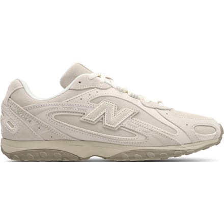 New Balance 204L Sneakers Dames - Beige - Maat 36 - Suède