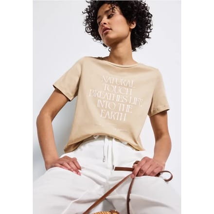 Shirt met tekst artwork