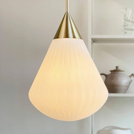 Dyberg Larsen hanglamp Ballon, Ø 33 cm wit/messingkleurig