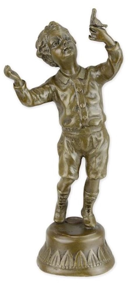 Beeld brons - Jongen speelt met vogeltje - Bronzen sculptuur - 23 cm hoog