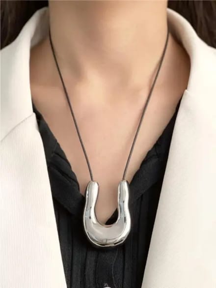 Ketting met Horseshoe hanger - Grote U vorm titanium hanger - Waterproof - Wax Rope - Statement piece