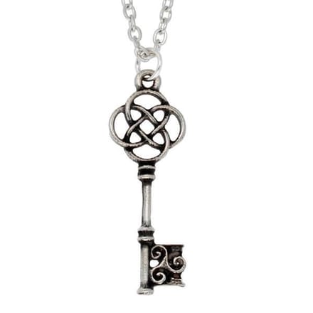 St Justin Keltische sleutel hanger (PN1078)