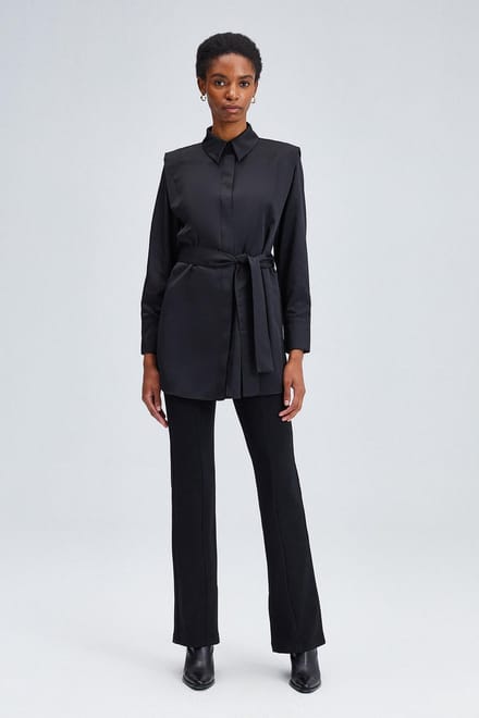 Touché Privé - Poplin blouse met riem - Zwart - Dames