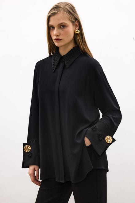 Touché Privé - Viscose blouse met bloemenkant - Zwart - Dames