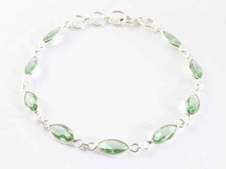 Fijne zilveren armband met groene amethist
