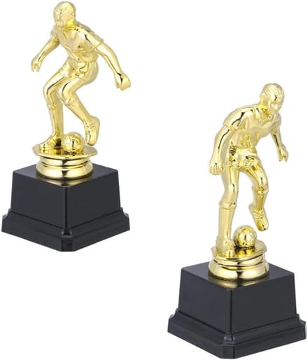 Voetbal Trofeeën - Kinder Prijzen - Wedstrijd Belonen - Set van 3 - 15.5cm Hoog - Goud