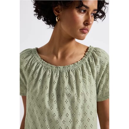 Blouse met oogjesborduursel