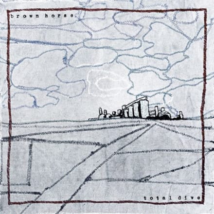 Total Dive - Brown Horse