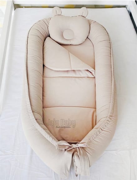 SNS Baby - Babynestje en Hoofdkussen- Lichtbruin - 74 x 40 cm