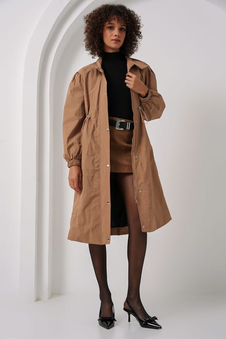 Lange Trenchcoat met Omgeslagen Kraag