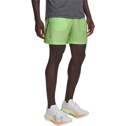 Under Armour Launch 7´´ Korte Broek Groen L / Regular Man