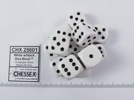 Chessex Opaque wit zwart D6 16mm Dobbelsteen Set 12 stuks.