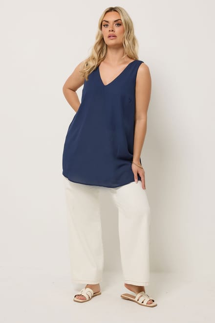 Yours Marineblauwe Vhals Mouwloze Top Size 58-60