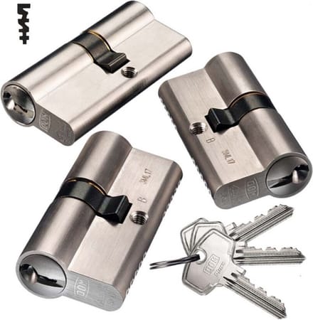 DOM Plura gelijksluitende combinatieset à 3 cilinders SKG** - 2x30-30mm + 1x30-45mm
