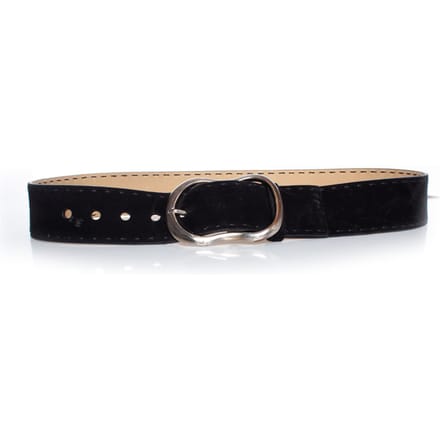 Prada, zwarte suède riem met zilveren gesp.