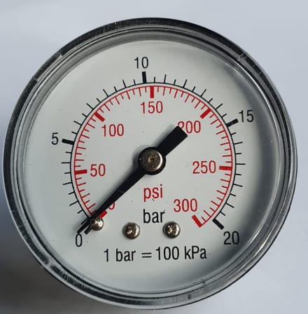 K&W Manometer 50 mm diameter 0-20 bar met 1/4" achter aansluiting geschikt voor luchtdruk
