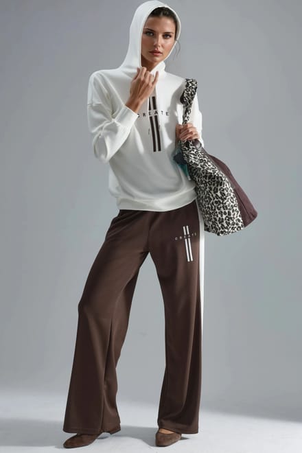 Modal Touch Kaptrui & Gestreepte Details Broek Set