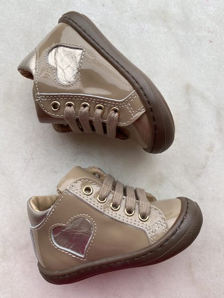 Lunella eerste stapper beige met beschermtop maat 21