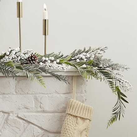 Ginger Ray - Ginger Ray - Kerst guirlande met sneeuw en besjes 190 cm
