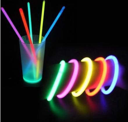 Armbanden Glow in the Dark led breekbandjes 15 x .