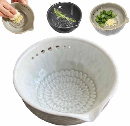 Keuken Gadget - Kruidenrasp Kom - Kruiden Bereiden - 2-in-1 Functionaliteit - 7 cm - 7 Gaten