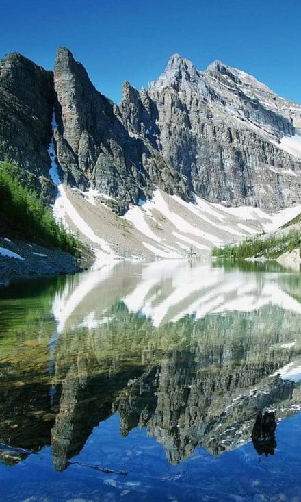 Fotobehang - Lake Agnes 150x250cm - Vliesbehang