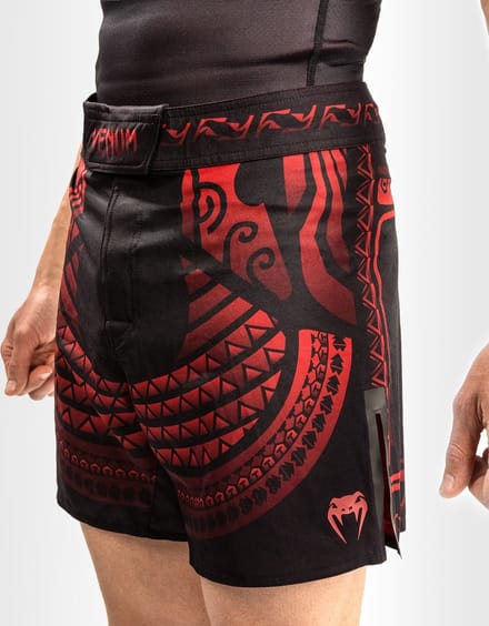 Venum NAKAHI Fight Short Zwart Rood - L - Jeans Maat 34