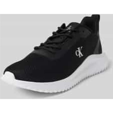 Sneakers met vetersluiting