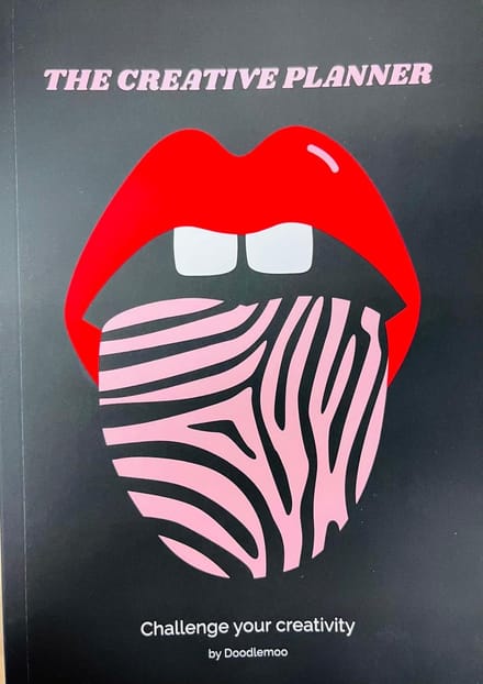 CREATIVE PLANNER 'KISS ME' - DATELESS