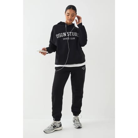 boohoo Dames DSGN Studio Applique Oversized Jogger | Zwart | Maat: Medium