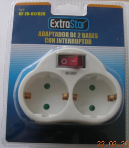 Adapter 2 stopcontacten - Stekkerdoos adapter - Apparaten Aansluiten - Met Aan/Uit Schakelaar - 16A - Wit
