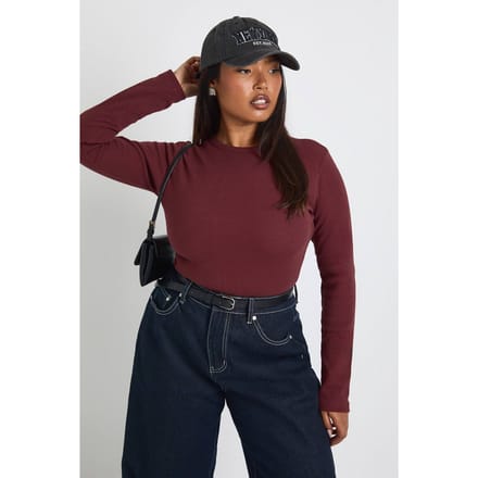 boohoo Dames Plus Basic geribbelde top met lange mouwen, aansluitend lang model | Bordeaux Rood | Maat: 46